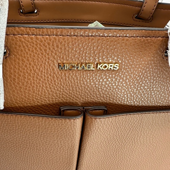 Michael Kors Women's Leather Jet Set Travel Tote Bag Purse NEW - Picture 9 of 12